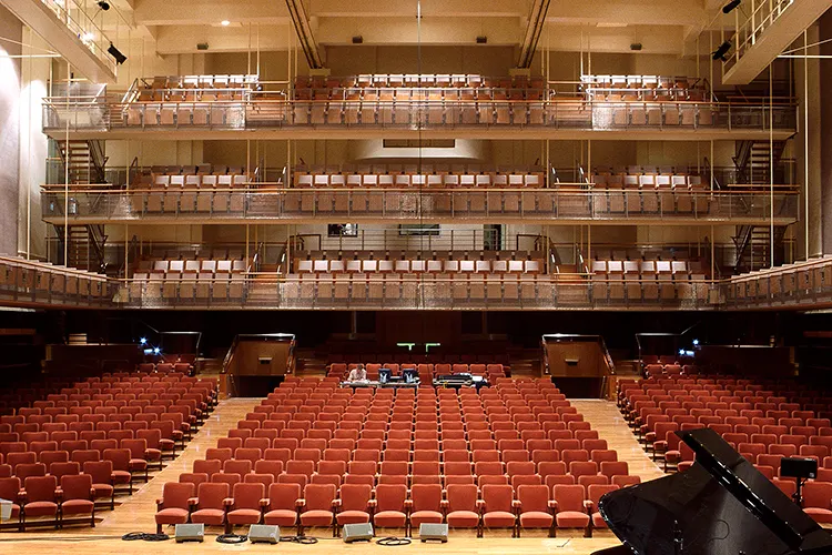 Studio 4 Flagey à Bruxelles, salle de référence pour l'enregistrement et le concert — Kahle Acoustics
